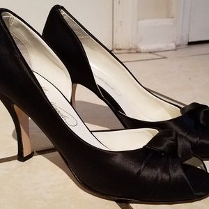 Michaelangelo "Knox" Satin Peep Toe Heels